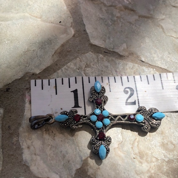Vintage Cross Pendant Costume Jewelry - Picture 4 of 9